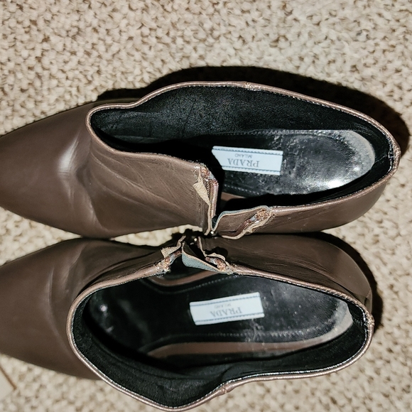 PRADA EUC BROWN HIDDEN PLATFORM LEATHER ANKLE BOOTIES SIZE EU39 - Picture 6 of 9
